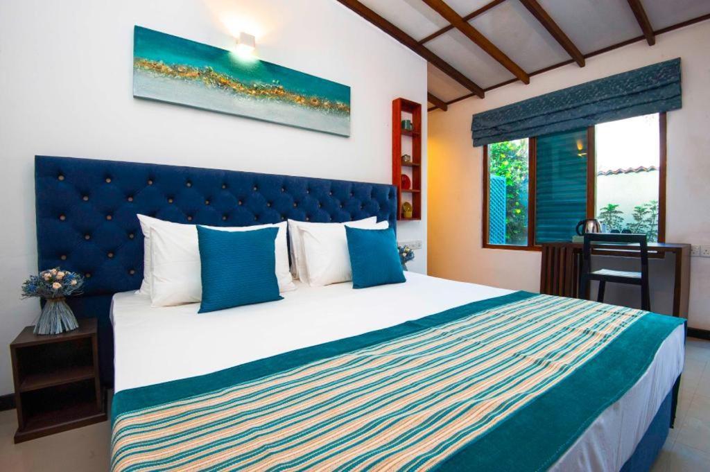 Ocean Gateway Dickwella Hotel Eksteriør billede
